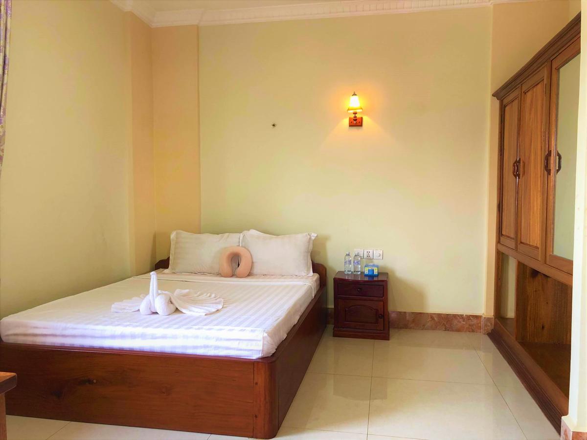 Samnop Samnang Guesthouse Kâmpôt Zewnętrze zdjęcie