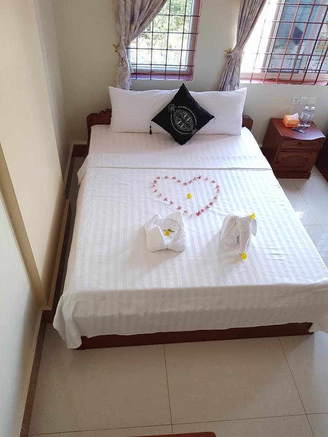 Samnop Samnang Guesthouse Kâmpôt Zewnętrze zdjęcie